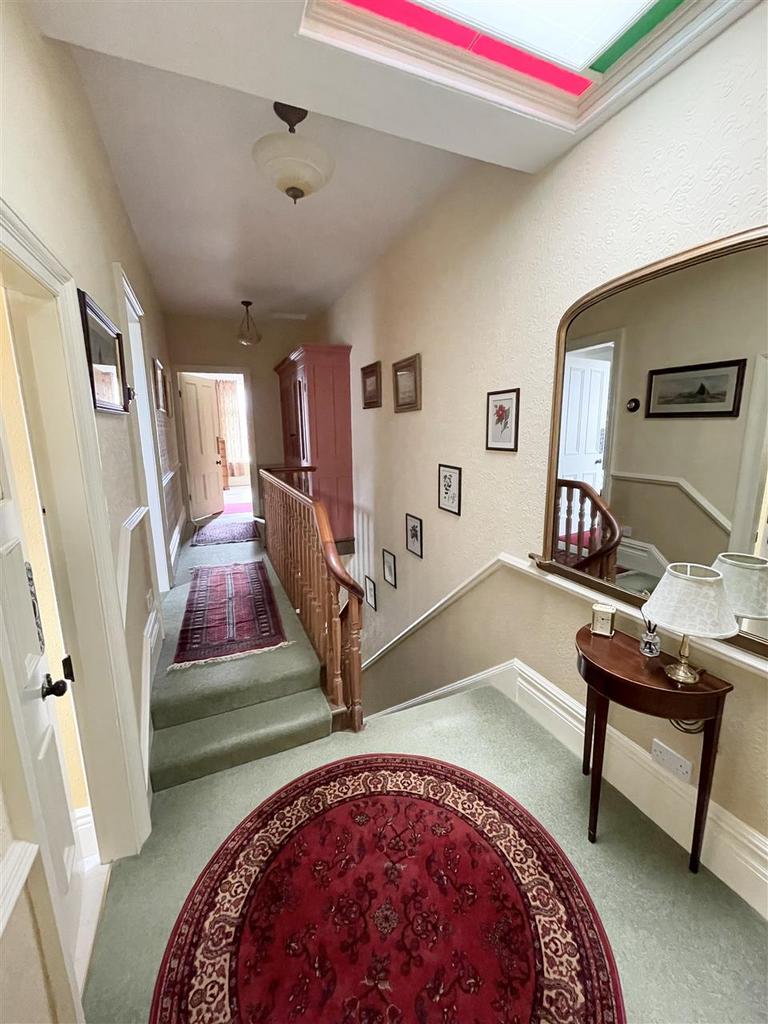 Stairs/landing