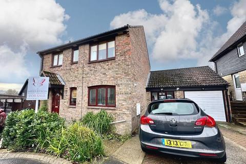 12 Squires Hill Close, Wootton Bassett, Swindon, SN4 8LS