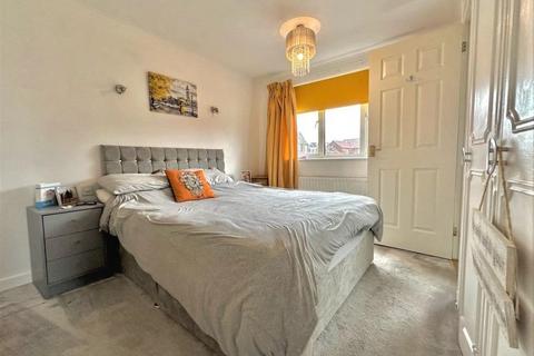 12 Squires Hill Close, Wootton Bassett, Swindon, SN4 8LS