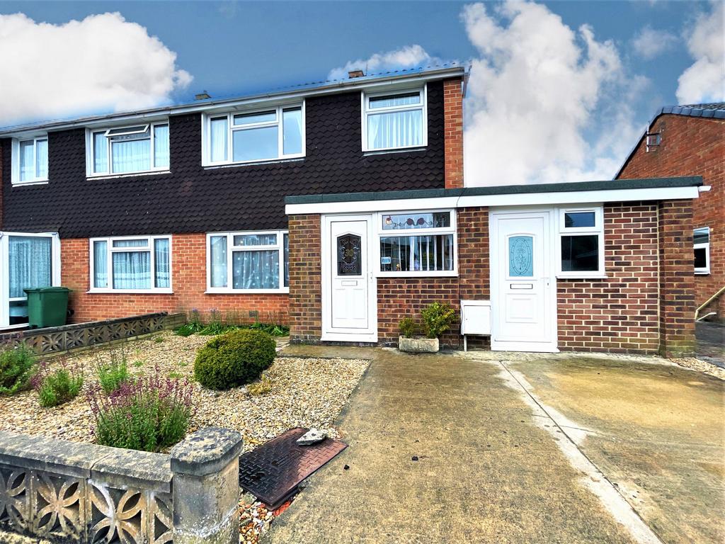 Royal Wootton Bassett, Swindon SN4 3 bed semidetached house for sale
