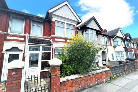 194 County Road, Swindon, SN1 2DY