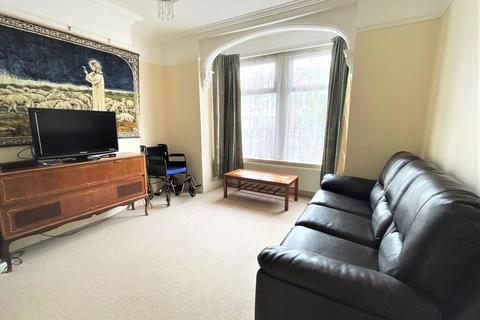 194 County Road, Swindon, SN1 2DY