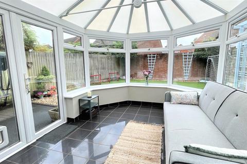 37 Whittingham Drive, Wroughton, Swindon, SN4 0TE