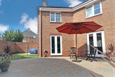 31 Dragonfly Road, Swindon, SN3 4ET