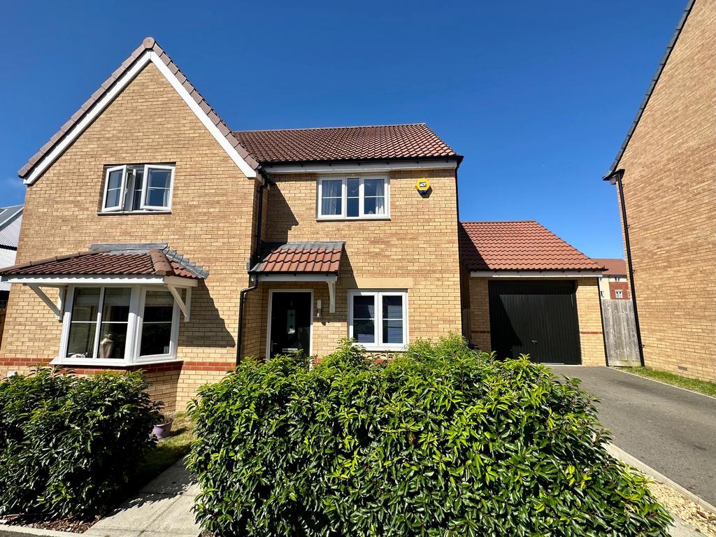 Stratton, Swindon SN3 4 bed detached house for sale £450,000