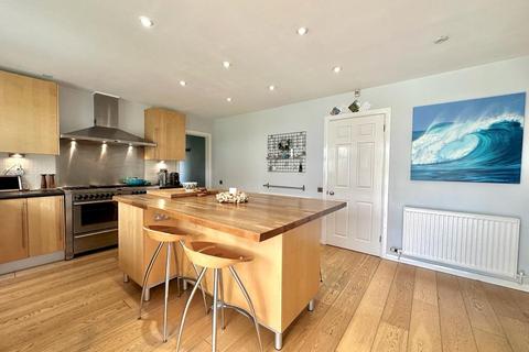 18 Brettingham Gate, Swindon, SN3 1NH