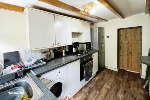 28 Cemetery Road, Darwen, BB3 2LS