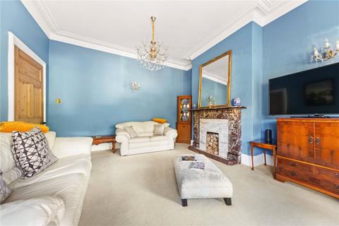 2 bedroom flat to rent, Grove Park Terrace, Harrogate, North Yorkshire, HG1