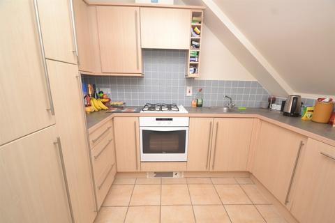 2 bedroom flat to rent, Poole