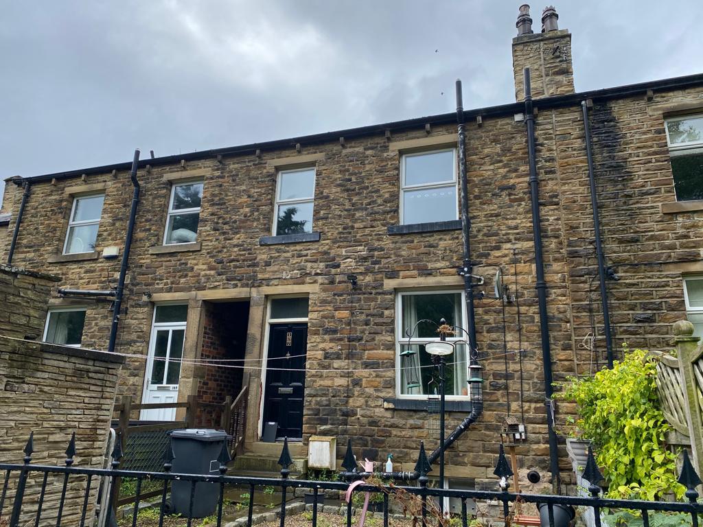 Netheroyd Hill Road, Huddersfield... 2 bed terraced house £99,500