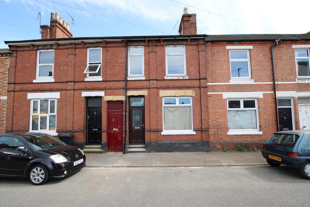 Regent Street, Kettering NN16 3 bed terraced house to rent £950 pcm