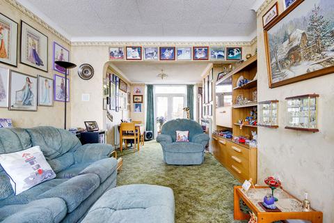 3 bedroom end of terrace house for sale - Elmcroft Avenue, London