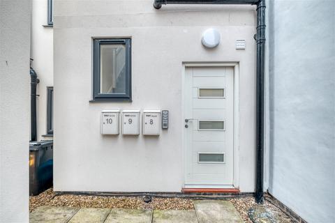 Flat 8, Highcroft House, 81 - 85 New Road, Rubery, Birmingham, B45 9JR