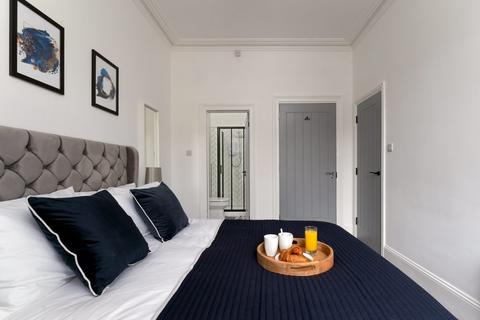 1 bedroom apartment to rent - Harbour Lights Apartment - Babbacombe Road, Torquay, Devon
