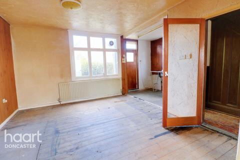 3 bedroom semi-detached house for sale, Sprotbrough Road, Doncaster