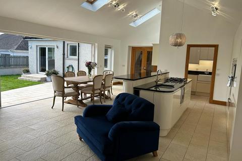 4 bedroom detached house to rent, Hilltop Road, Cults, Aberdeen, AB15