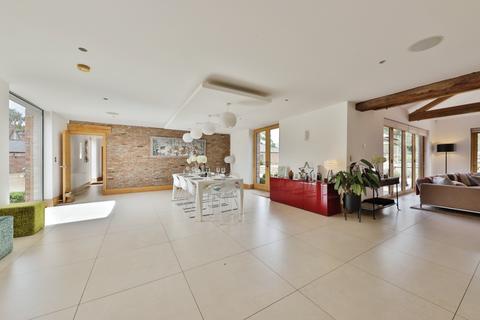 Brantingham Hall Barn Burrill Lane, Brantingham, Brough, HU15 1YG