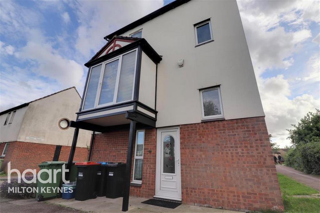 Lennon Drive, Crownhill 4 bed detached house to rent £1,700 pcm (£392 pw)