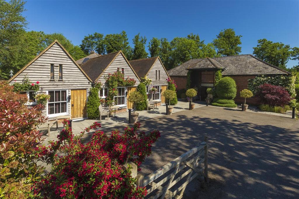 Tonge Barn, Church Road, Tonge 14 bed detached house for sale £1,650,000