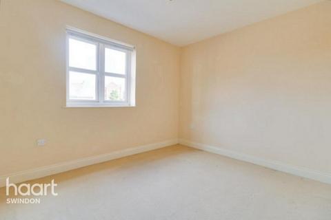 2 bedroom flat to rent, Torun Way, Swindon