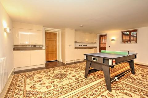 21 Blagrove Crescent, Ruislip, HA4 8FS