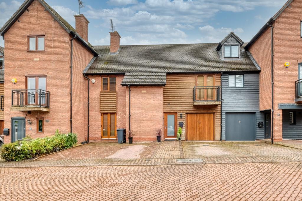 Engine Mews, HamptoninArden... 3 bed mews £595,000