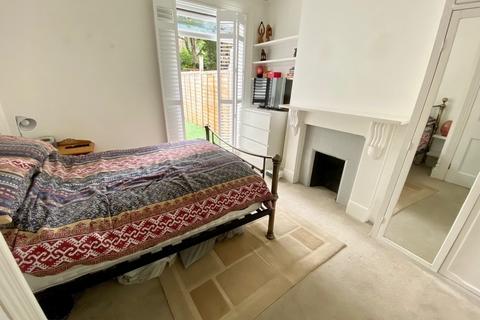 1 bedroom ground floor flat for sale, Ross Road, Wallington