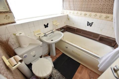 42 Banbrook Close, Solihull, B92 9NE