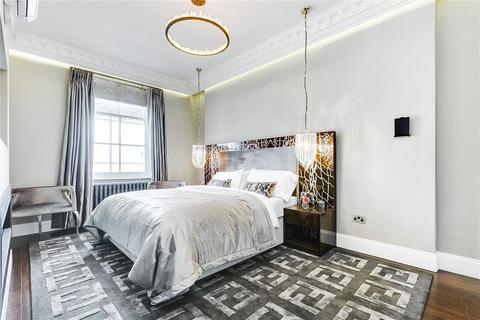 3 bedroom apartment to rent, Palace Gate, Kensington, London, W8