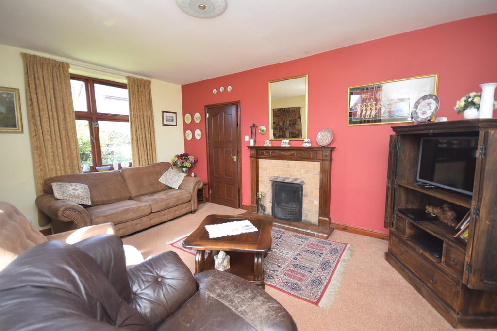 School Lane, Bronington 5 bed end of terrace house for sale £350,000