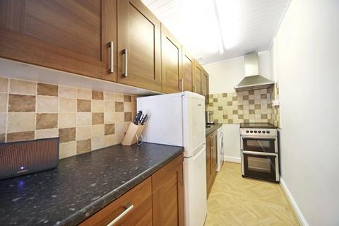 1 bedroom flat to rent, Gloucester Terrace, London