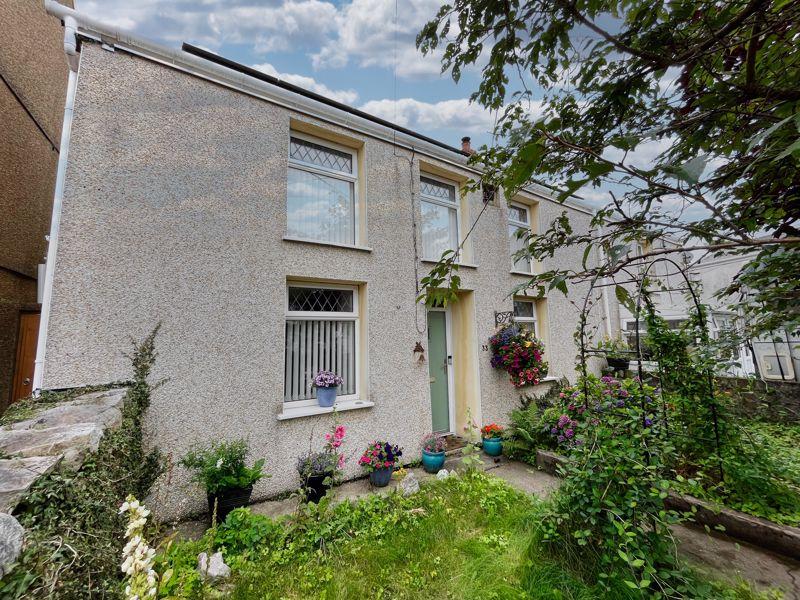 Gwilym Road, Cwmllynfell, Swansea, SA9 2GH 4 bed detached house for