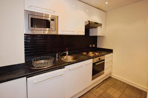 2 bedroom flat to rent, The Quadrangle, 1 Lower Ormond Street, Southern Gateway, Manchester, M1