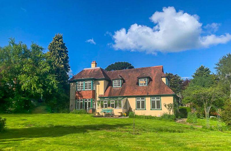 Streatham Rise, Exeter 5 bed detached house to rent £6,000 pcm (£