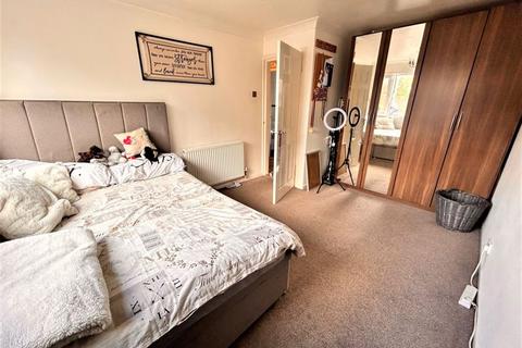 1 bedroom apartment for sale - Hazel Avenue, Sutton Coldfield, B73 5AX
