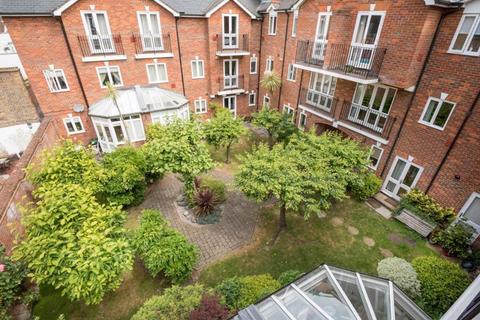 1 bedroom property for sale, A modern one-bedroom ground floor apartment offering convenient living on the doorstep of Eton High Street, boasting...