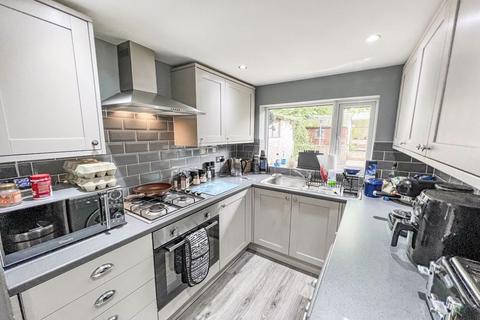 3 bedroom semi-detached house for sale, Wisbeck Road, Tonge Park