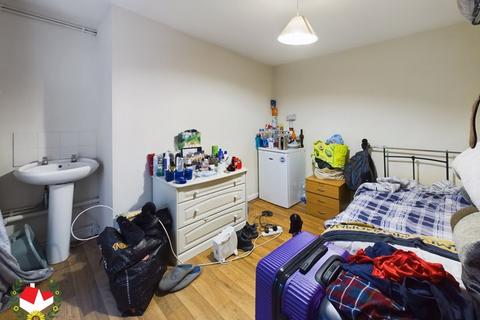 2 Worcester Parade, Gloucester, GL1 3AR