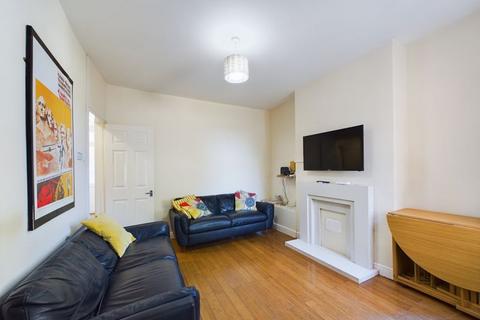 9 Bishopstone Road, Gloucester, GL1 4BZ