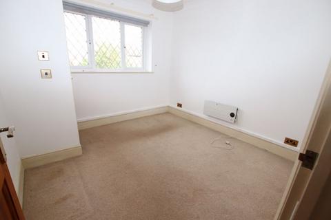 2 bedroom flat to rent, CHRISTCHURCH