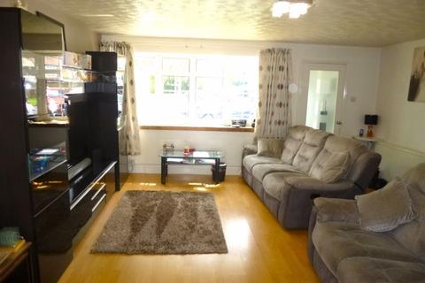 11 Vineries Close, Sipson, West Drayton, UB7 0JH
