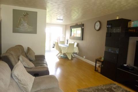 11 Vineries Close, Sipson, West Drayton, UB7 0JH
