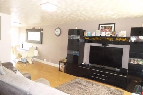 11 Vineries Close, Sipson, West Drayton, UB7 0JH