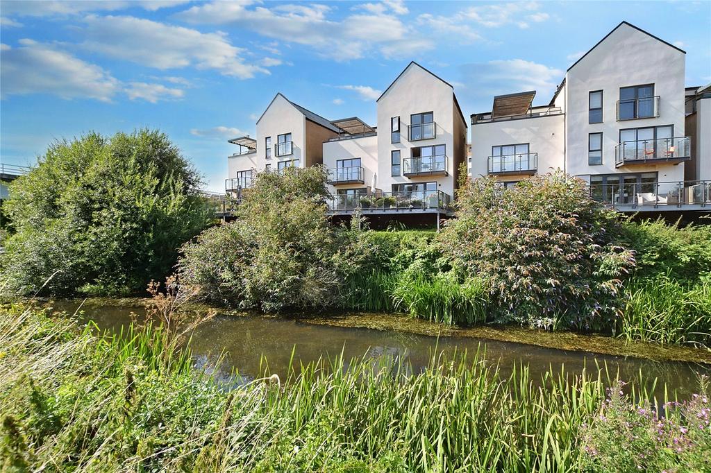 Firepool Crescent, Taunton, United Kingdom, TA1 3 bed semidetached