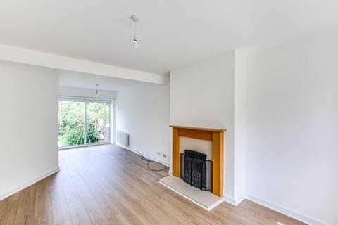 4 bedroom semi-detached house to rent, South Croydon CR2