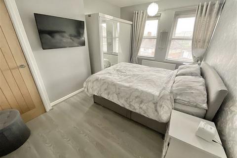 30 Lamb Drive, Sheffield, S5 8LT