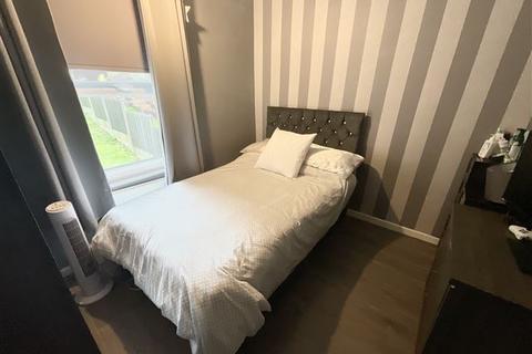 30 Lamb Drive, Sheffield, S5 8LT