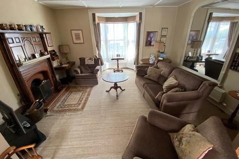 4 bedroom semi-detached house for sale - College Street, Lampeter, SA48