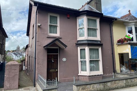 4 bedroom semi-detached house for sale, College Street, Lampeter, SA48