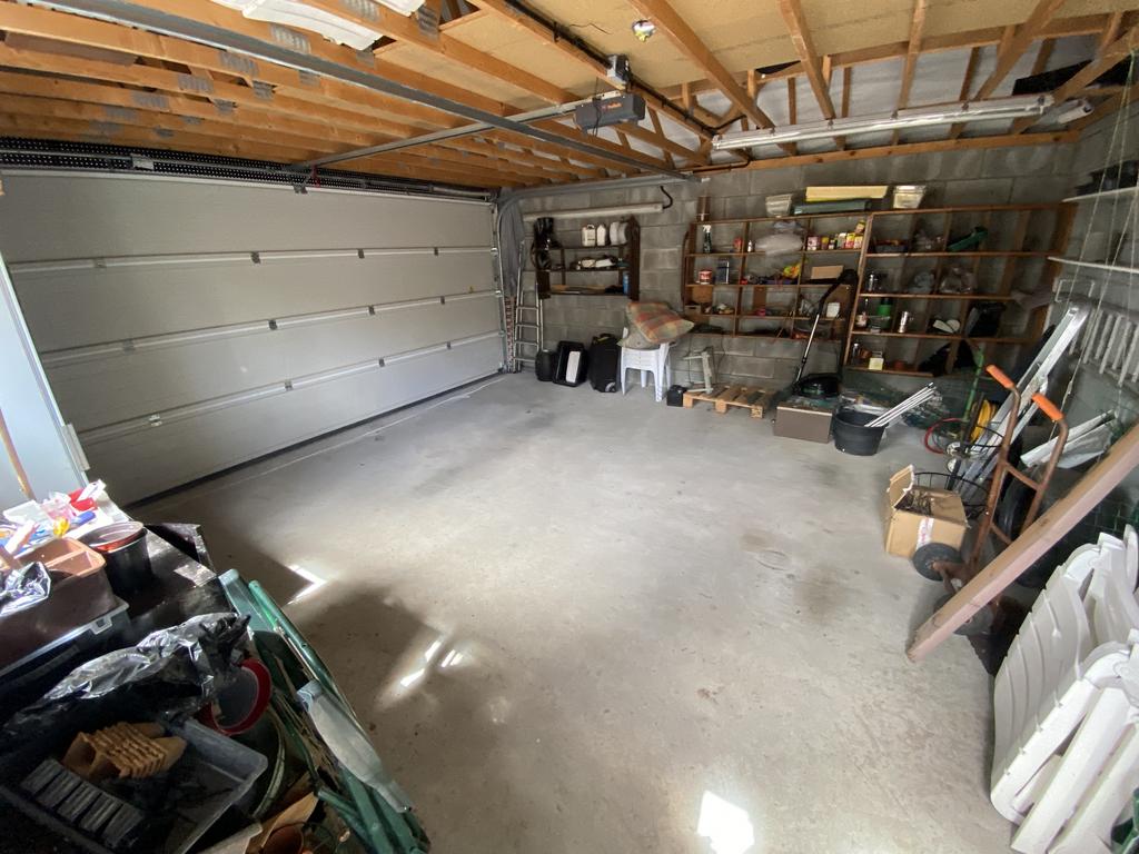 Garage (second image)